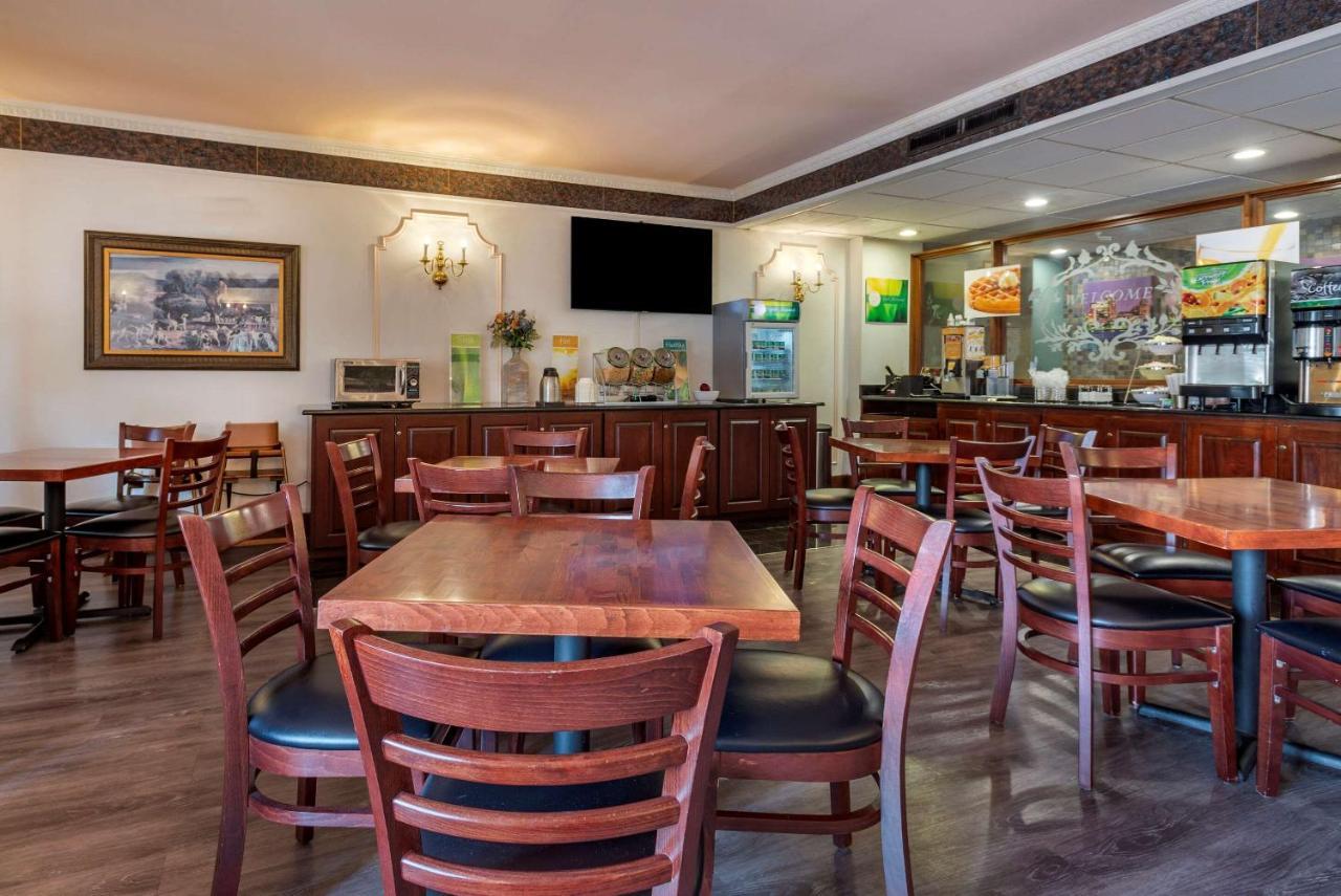 Quality Inn Montgomeryville-Philadelphia Exterior foto